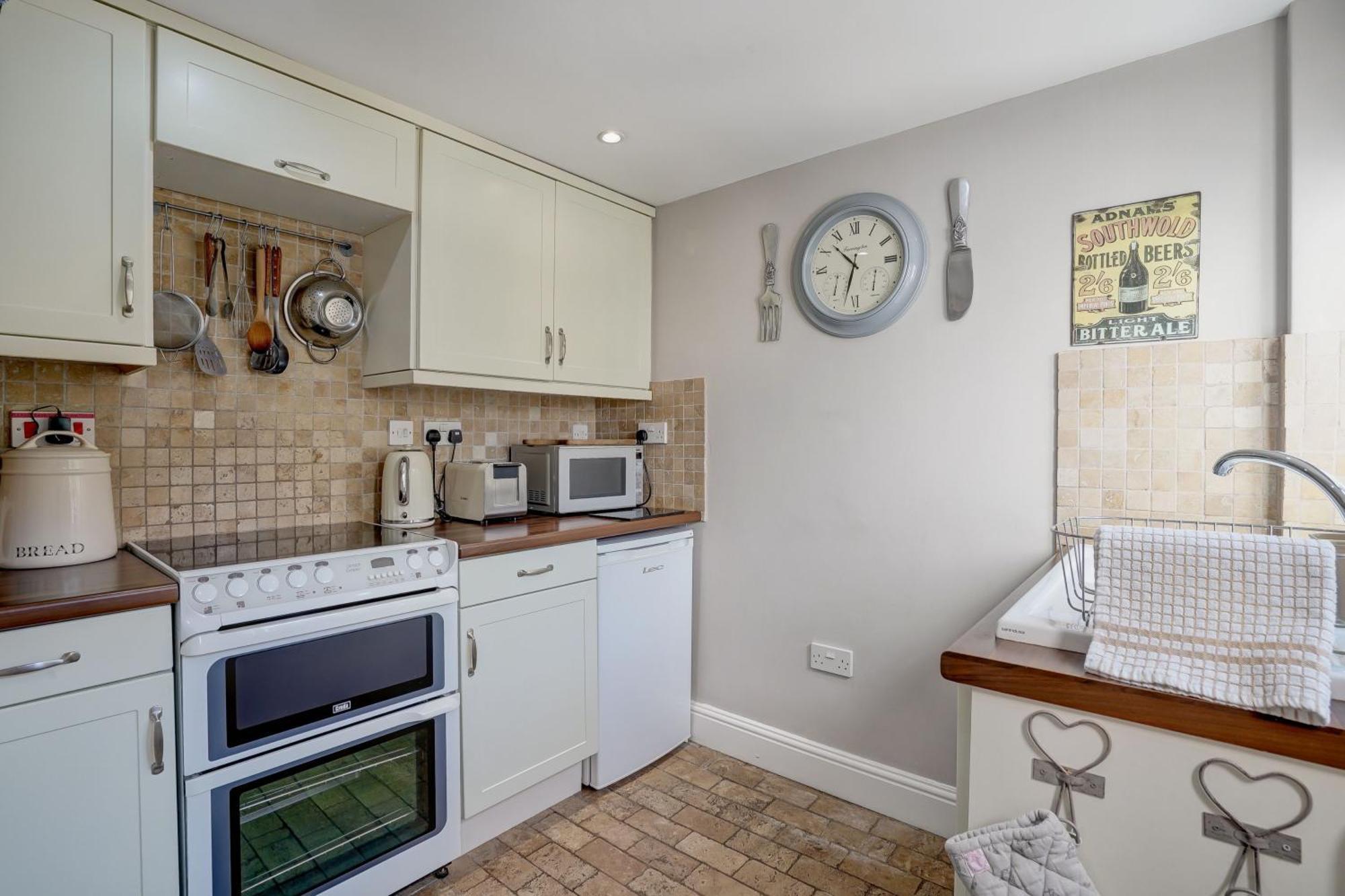 April Cottage By Winterton Cottages Экстерьер фото